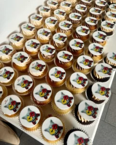 MUFFINKI Z LOGO FOTO