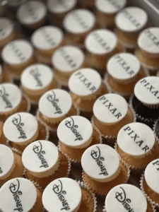 MUFFINKI Z LOGO PIXAR