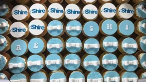 MUFFINKI Z LOGO SHIRE