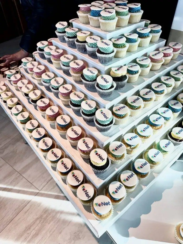 MUFFINKI Z LOGO WENET