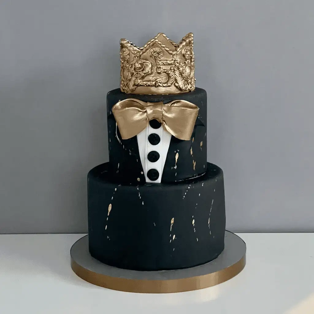 Tort dla faceta – elegancki Tort Dla Faceta Na 25 Urodziny