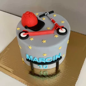 Tort dla dzieci z cukierni w Warszawie – kolorowy, ręcznie robiony tort urodzinowy na zamówienie