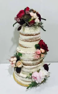 Tort weselny z różami i złotymi akcentami – Tort Weselny od AleTort Warszawa