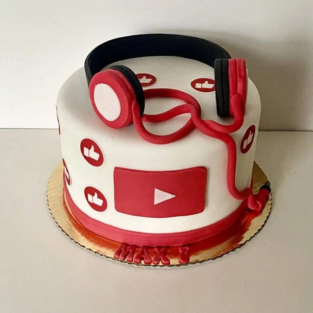 TORT YOUTUBE – wyjątkowy tort na zamówienie Warszawa