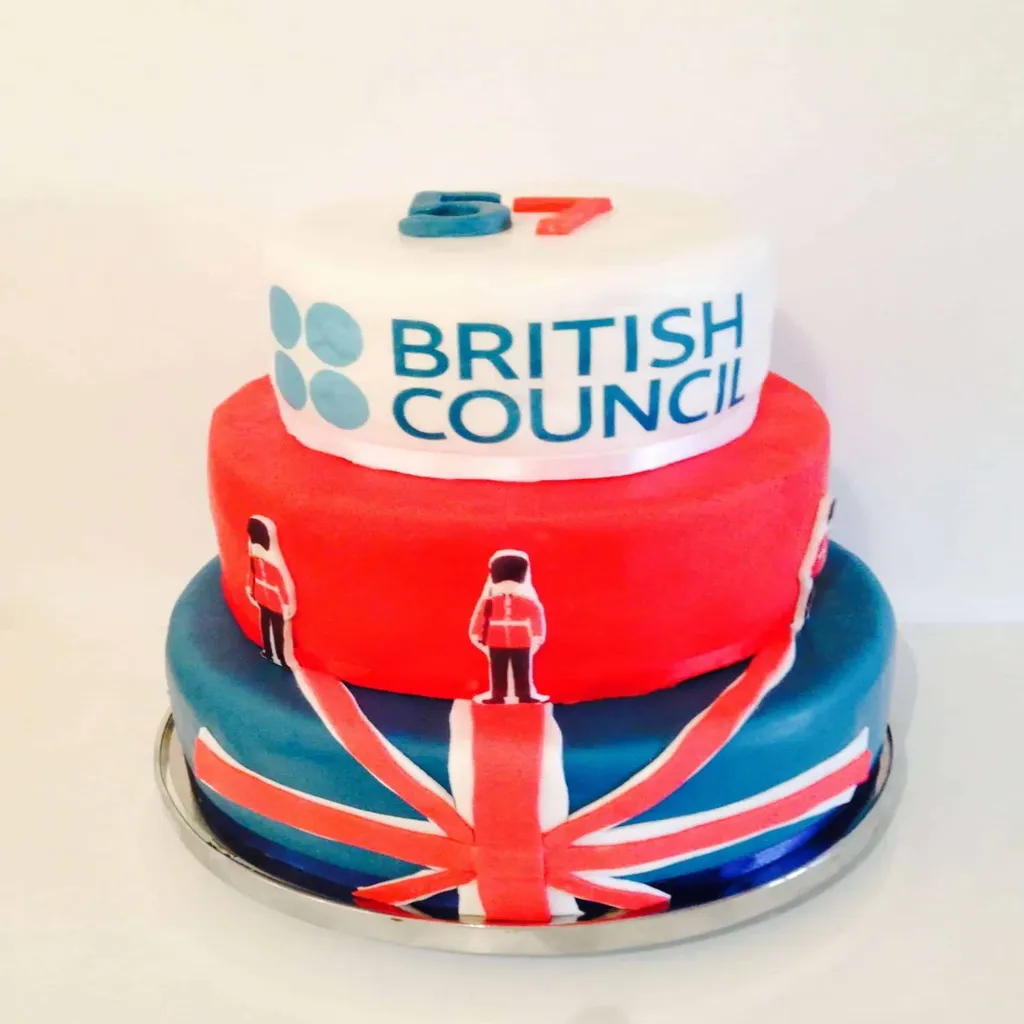 Tort British Council – świąteczny tort firmowy dla wydarzeń