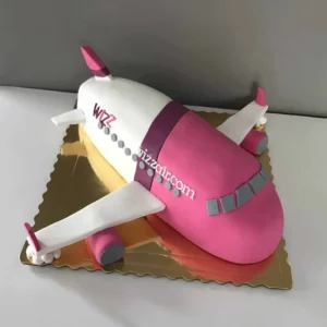 Tort Samolot Wizzair – słodki lot firmowy w różu i bieli