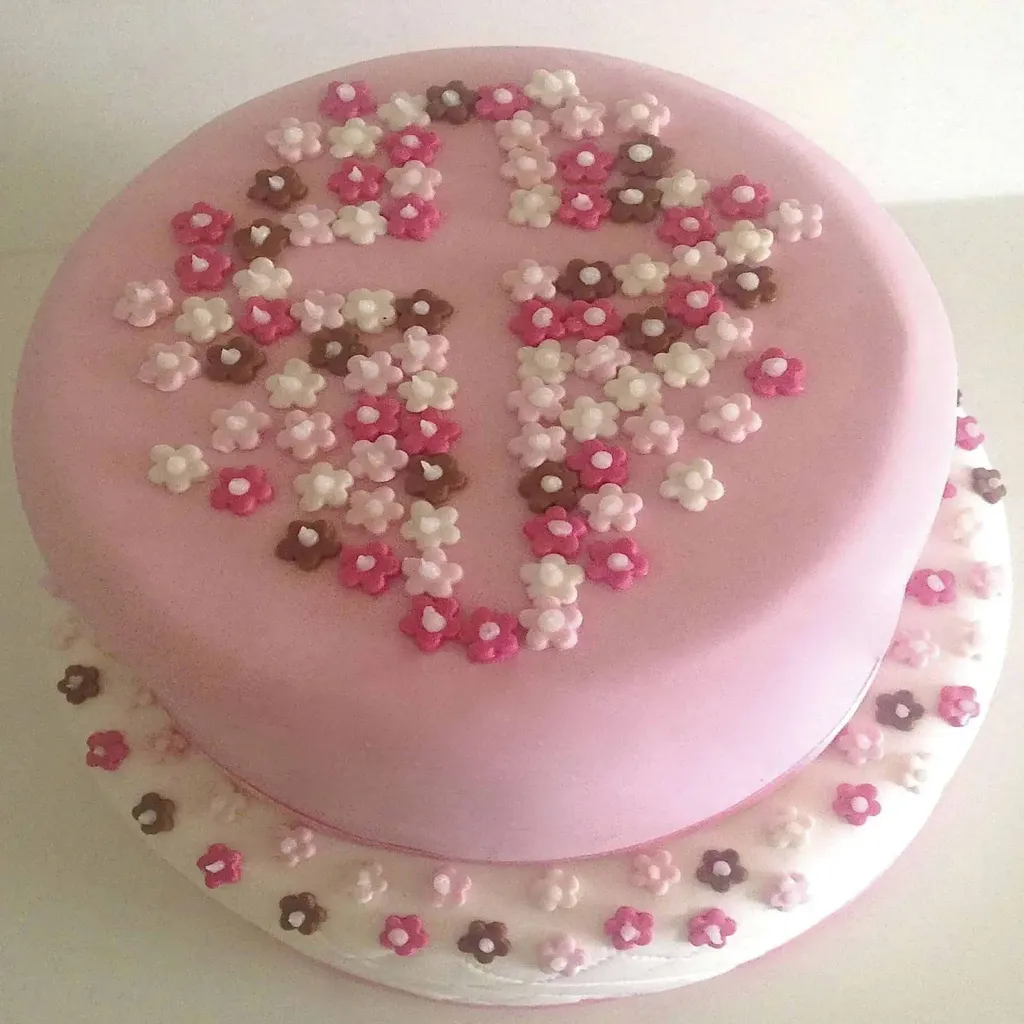 TORT NA KOMUNIĘ KRZYŻ