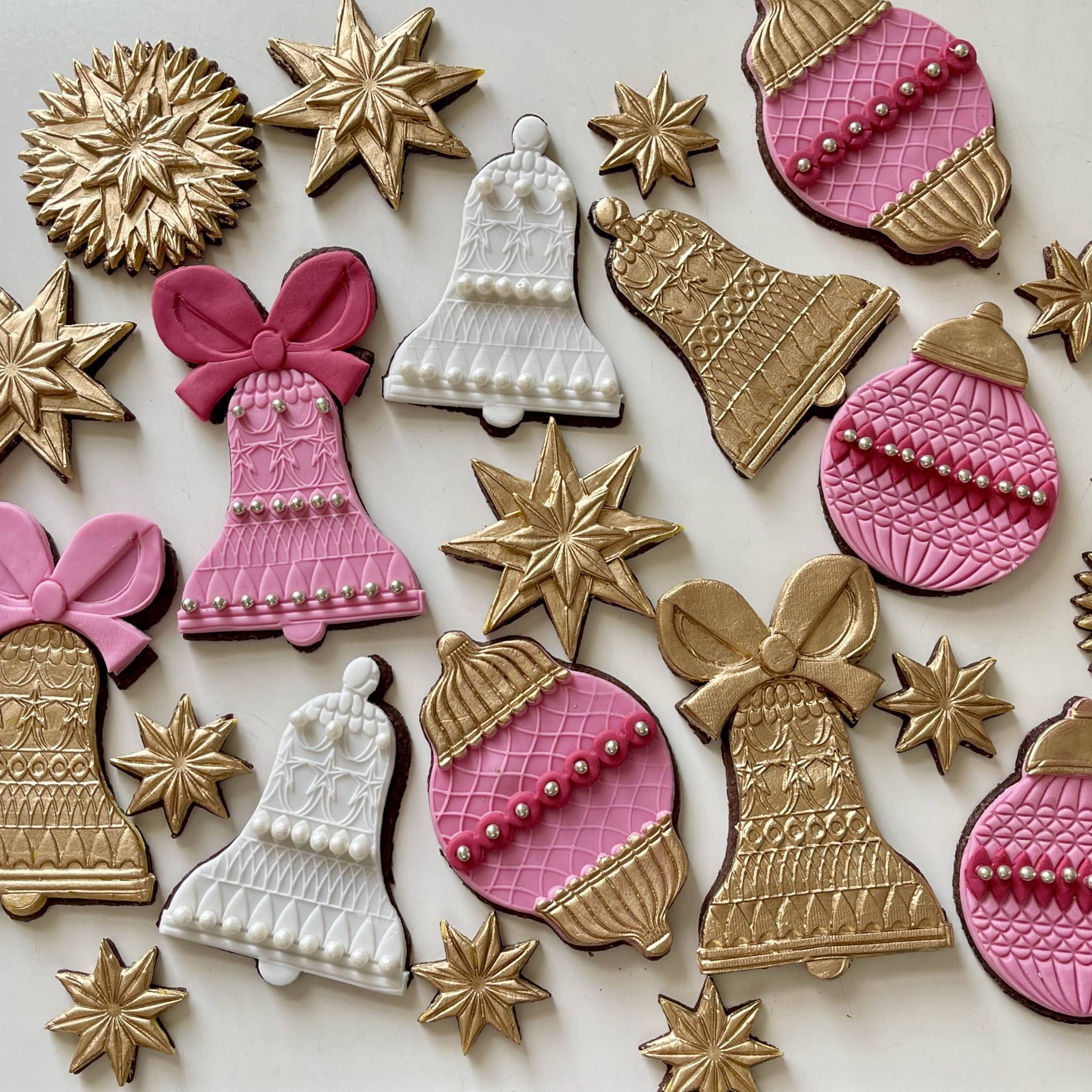 CIASTECZKA NA ŚWIĘTA DZWONKI BOMBKI