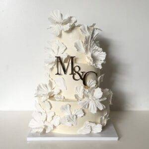 TORT WESELNY Z MONOGRAMEM